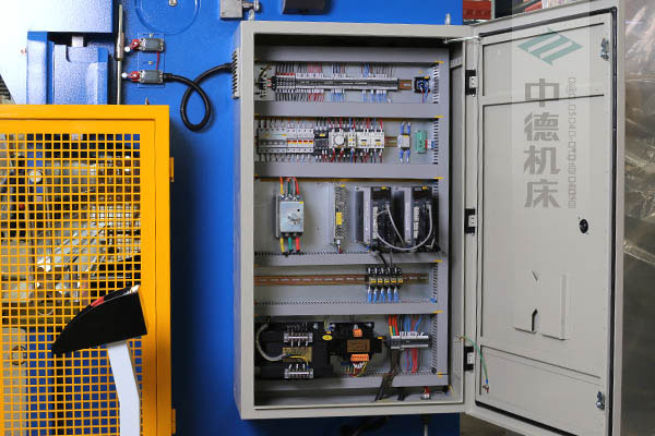 ZDPK-10032采用法國進口施耐德元氣件，穩(wěn)定耐用壽命長